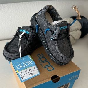 Hey Dudes boys dark grey and blue. Size 5. New with tags and box.